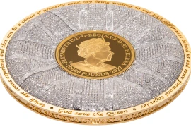 Đồng tiền vàng nạm hơn 6.400 viên kim cương tưởng nhớ cố Nữ hoàng Elizabeth II. (Nguồn: CNN)