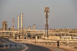 Một cơ sở lọc dầu của Aramco ở Saudi Arabia. (Ảnh: AFP/TTXVN) 