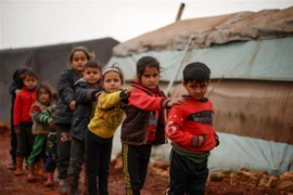 Trẻ em tại một trại tị nạn ở tỉnh Idlib, Syria. (Nguồn: AFP/TTXVN) 