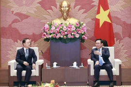 Chủ tịch Quốc hội tiếp Tổng giám đốc phụ trách tài chính của Samsung