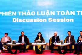 Các chuyên gia cùng thảo luận những khó khăn, thách thức trong thu hút đầu tư và giao thương quốc tế tại khu vực Đồng bằng sông Cửu Long. (Ảnh: Thu Hiền/TTXVN)
