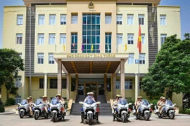 30 siêu môtô được cấp phát cho Cảnh sát giao thông của 11 tỉnh, thành phố sẵn sàng đón, dẫn đoàn lãnh đạo Đảng, Nhà nước và khách quốc tế. (Ảnh: Phạm Kiên/TTXVN)