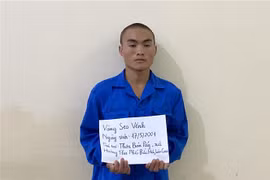 Đối tượng Vàng Seo Vềnh tại cơ quan công an. (Nguồn: TTXVN phát) 