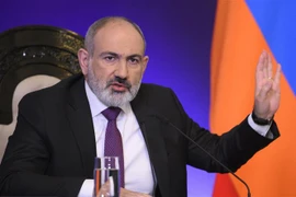 Thủ tướng Armenia Nikol Pashinyan phát biểu tại cuộc họp báo ở Yerevan ngày 22/5/2023. (Ảnh: AFP/TTXVN)