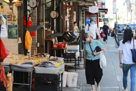 Một phố mua sắm ở New York, Mỹ ngày 24/6/2020. (Nguồn: THX/TTXVN) 