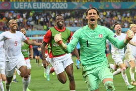 [Photo] Xác định các cặp vào tứ kết EURO 2020, nhiều 'ông lớn' bị loại