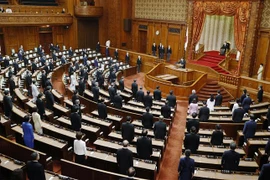 Toàn cảnh một phiên họp Quốc hội Nhật Bản ở Tokyo, ngày 17/9/2020. (Ảnh: Kyodo/TTXVN) 