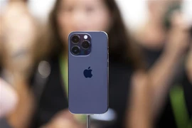 Điện thoại iPhone 14 Pro của Apple. (Ảnh: AFP/TTXVN) 