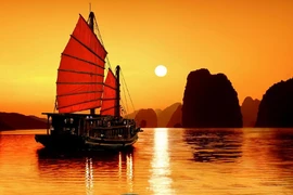 [Infographics] Khám phá sức hấp dẫn của vùng đất Quảng Ninh