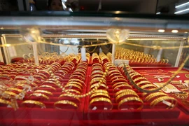 Vàng trang sức được bày bán tại tiệm kim hoàn ở Yangon, Myanmar, ngày 9/8/2020. (Nguồn: THX/TTXVN) 