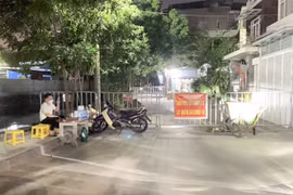 Một khu vực phong tỏa, cách ly y tế ở Hải Dương. (Ảnh: Mạnh Tú/TTXVN) 