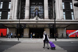 Một cửa hàng của Selfridges tại London, Anh. (Ảnh: AFP/TTXVN) 