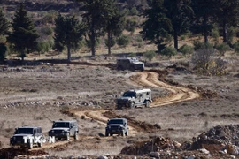 Binh sĩ Israel được tăng cường tới vùng đệm giáp giới với Syria trên cao nguyên Golan, ngày 9/12/2024. (Ảnh: THX/TTXVN)