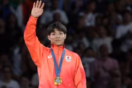 Hifumi Abe (Nhật Bản) giành huy chương Vàng Judo hạng cân 66kg nam. (Ảnh: Reuters)