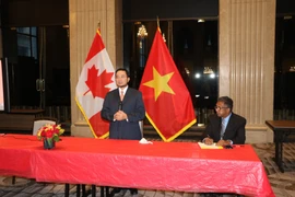Đại sứ Việt Nam tại Canada Phạm Cao Phong tham dự và phát biểu tại buổi lễ. (Nguồn: TTXVN) 