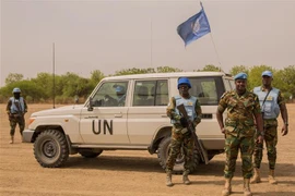 Binh sỹ thuộc Phái bộ Liên hợp quốc tại Nam Sudan tuần tra tại Leer, Nam Sudan, ngày 7/3/2018. (Nguồn: AFP/TTXVN) 
