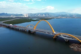 Tăng trưởng GRDP (tổng sản phẩm trên địa bàn) quý 1/2024 của Quảng Ninh ước tăng 8,79%. (Ảnh: Thanh Vân/TTXVN)