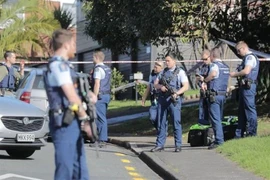 Cảnh sát phong tỏa hiện trường vụ xả súng ở thành phố Auckland, New Zealand ngày 19/6/2020. (Nguồn: NZ Herald/TTXVN) 