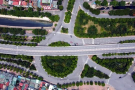 Hình ảnh đường phố khác lạ trong những ngày Hà Nội giãn cách