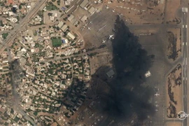 Hình ảnh qua vệ tinh SkySat cho thấy các máy bay bị phá hủy sau giao tranh giữa Quân đội Sudan và lực lượng bán quân sự RSF, tại Sân bay Quốc tế Khartoum, ngày 16/4/2023. (Ảnh: AFP/TTXVN)