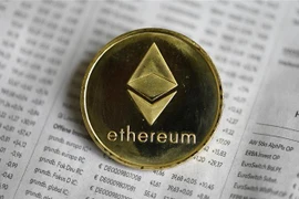 Đồng tiền điện tử ethereum. (Ảnh: AFP/TTXVN) 
