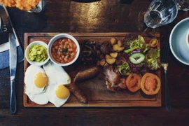 Protein là một chất dinh dưỡng đa lượng cần thiết cho sự phát triển, phục hồi và duy trì các mô trong cơ thể. (Nguồn: Pexels)