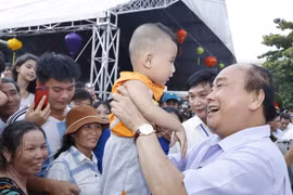 [Photo] Dành sự chăm sóc, bảo vệ tốt nhất cho chủ nhân của đất nước