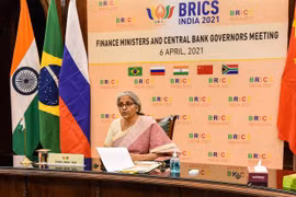 Bộ trưởng Tài chính Ấn Độ Nirmala Sitharaman phát biểu tại Hội nghị. (Nguồn: PTI)