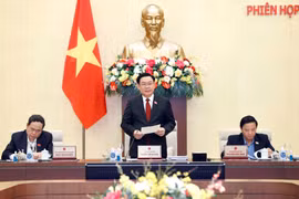 Chủ tịch Quốc hội Vương Đình Huệ phát biểu khai mạc. (Ảnh: Doãn Tấn/TTXVN)