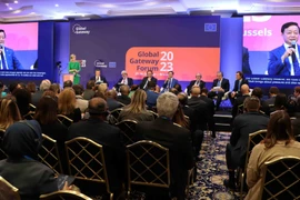 Phó Thủ tướng Trần Hồng Hà tham dự Diễn đàn Cửa ngõ Toàn cầu