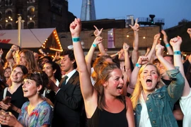 Người hâm mộ Anh luôn dành chọn sự tin tưởng và ủng hộ đối với đội tuyển. (Ảnh: Như Mai/Vietnam+)