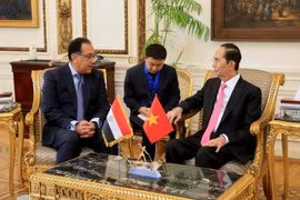 Chủ tịch nước Trần Đại Quang hội kiến Thủ tướng Ai Cập Mostafa Madbouly. (Ảnh; Nhan Sáng/TTXVN)