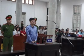 Bị cáo Phạm Thanh Hải nghe Tòa tuyên án. (Ảnh: Nguyễn Cúc/TTXVN)