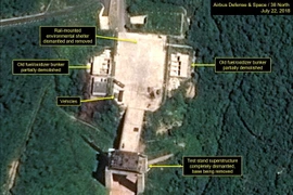 Hình ảnh do trang mạng 38 North ghi lại cho thấy hoạt động tháo dỡ các cơ sở của bãi thử hạt nhân Sohae ngày 22/7. (Nguồn: AFP/ TTXVN)