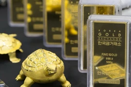 Vàng được bày bán tại Seoul, Hàn Quốc. (Nguồn: Yonhap/TTXVN)