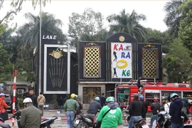 Hiện trường nơi xảy ra vụ cháy quán karaoke Like Side tại Linh Đàm, Hà Nội, tháng 11/2017. (Ảnh: Doãn Tấn/TTXVN)