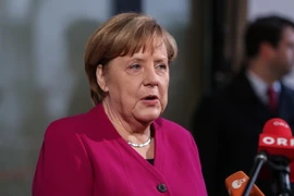 Thủ tướng Đức Angela Merkel trả lời báo giới trước cuộc đàm phán thành lập Chính phủ liên minh tại Berlin ngày 7/1/2018. (Nguồn: THX/TTXVN)