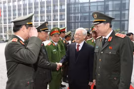 Tổng Bí thư Nguyễn Phú Trọng và Bộ trưởng Bộ Công an Tô Lâm với các đại biểu dự hội nghị. (Ảnh: Trí Dũng/TTXVN)