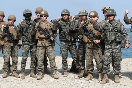 Binh sỹ Mỹ và Hàn Quốc trong cuộc tập trận chung Mỹ-Hàn tại Pohang (Hàn Quốc) ngày 3/4. (Nguồn: Yonhap/TTXVN)