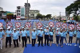 Quang cảnh lễ mittinh. (Ảnh: PV/Vietnam+)