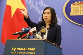 Người phát ngôn Bộ Ngoại giao Việt Nam Lê Thị Thu Hằng chủ trì họp báo. (Ảnh: Phương Hoa/TTXVN)