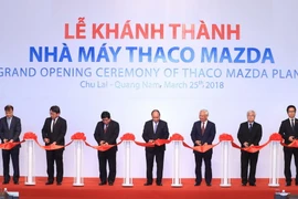 Dây chuyền lắp ráp xe ôtô Nhà máy Thaco Mazda của Công ty Cổ phần ôtô Trường Hải. (Ảnh: Thống Nhất/TTXVN)