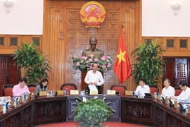 Bộ trưởng, Chủ chiệm Văn phòng Chính phủ Mai Tiến Dũng chủ trì cuộc họp về tình hình thực hiện Chương trình xây dựng luật, pháp lệnh. (Ảnh: Thống Nhất/TTXVN)