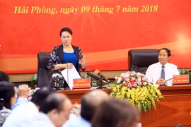 Chủ tịch Quốc hội Nguyễn Thị Kim Ngân phát biểu kết luận buổi làm việc. (Ảnh: An Đăng/TTXVN)