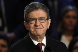 Ứng cử viên Tổng thống Pháp Jean-Luc Melenchon tại vòng tranh luận trực tiếp thứ hai trên truyền hình ở La Plaine-Saint-Denis. (Nguồn: EPA/TTXVN)