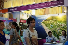 Tại Hội chợ, các doanh nghiệp du lịch và các hãng hàng không sẽ triển khai chương trình kích cầu du lịch rộng lớn với gần 20.000 tour du lịch khuyến mại. (Ảnh: PV/Vietnam+)