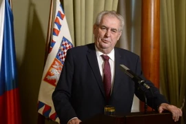 Tổng thống Séc Milos Zeman phát biểu tại cuộc họp báo ở thủ đô Praha. (Nguồn: AFP/TTXVN)