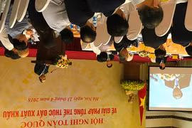Thủ tướng Nguyễn Xuân Phúc phát biểu chỉ đạo hội nghị thúc đẩy xuất khẩu. (Ảnh: Đức Duy/Vietnam+)