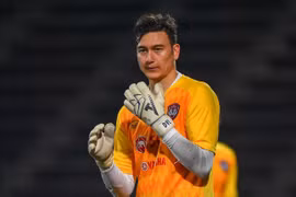 Đặng Văn Lâm liên tục bỏ tập gần đây ở đội bóng chủ quản. (Ảnh: Muangthong United) 