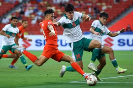 Đội tuyển Indonesia và Singapore bất phân thắng bại ở bán kết lượt đi AFF Cup 2020. (Ảnh: Getty Images) 